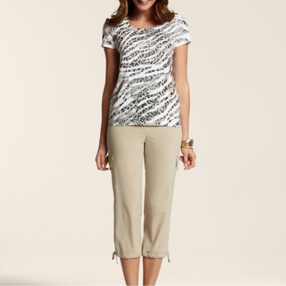 NWT Chico’s Neema Emma Cargo Crop Beige Pants Size 0-XS.